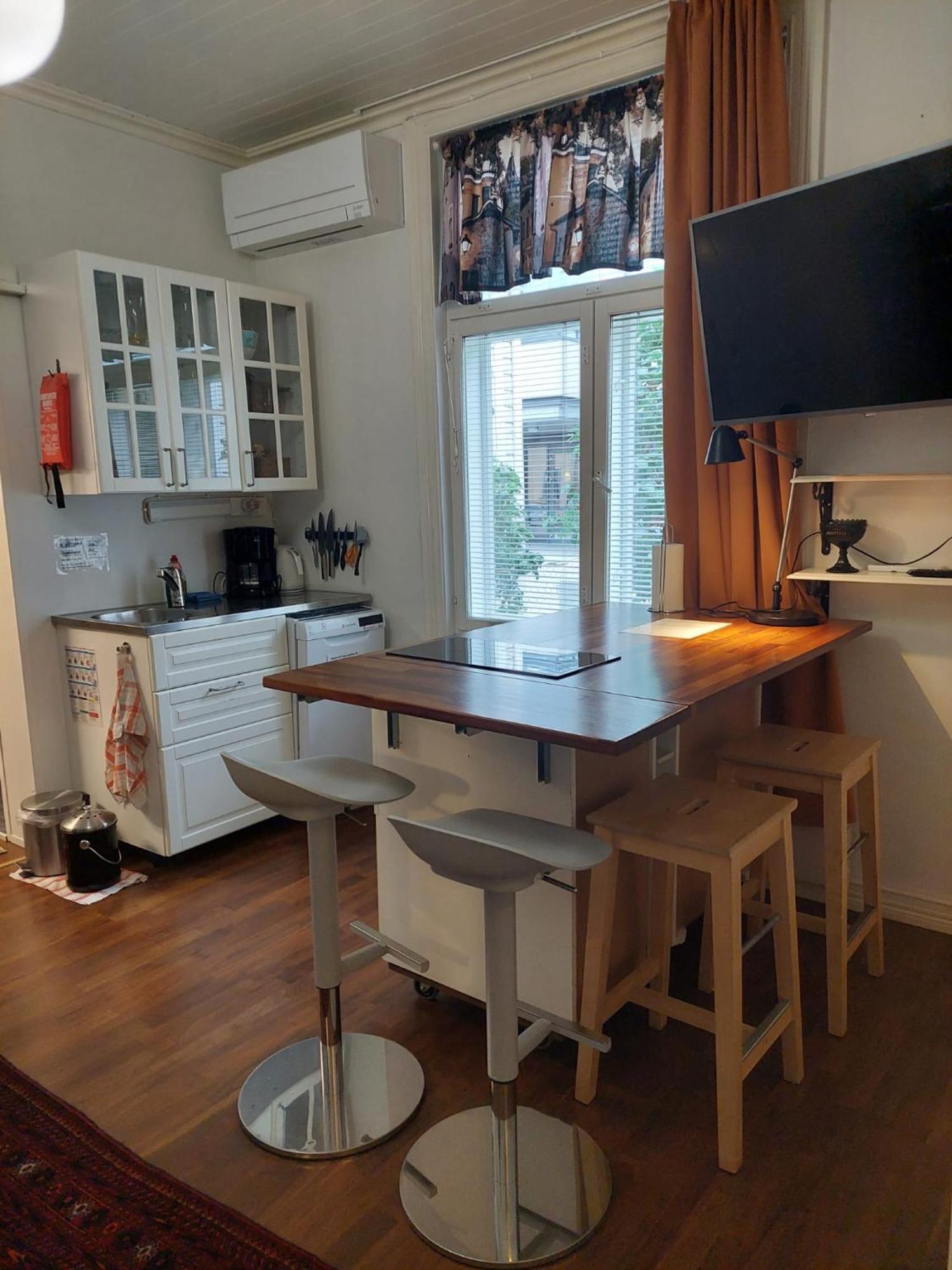 Remontoitu Asunto Vanhassa Talossa - Renovated Apartment At The Heart Of Turku Exterior foto
